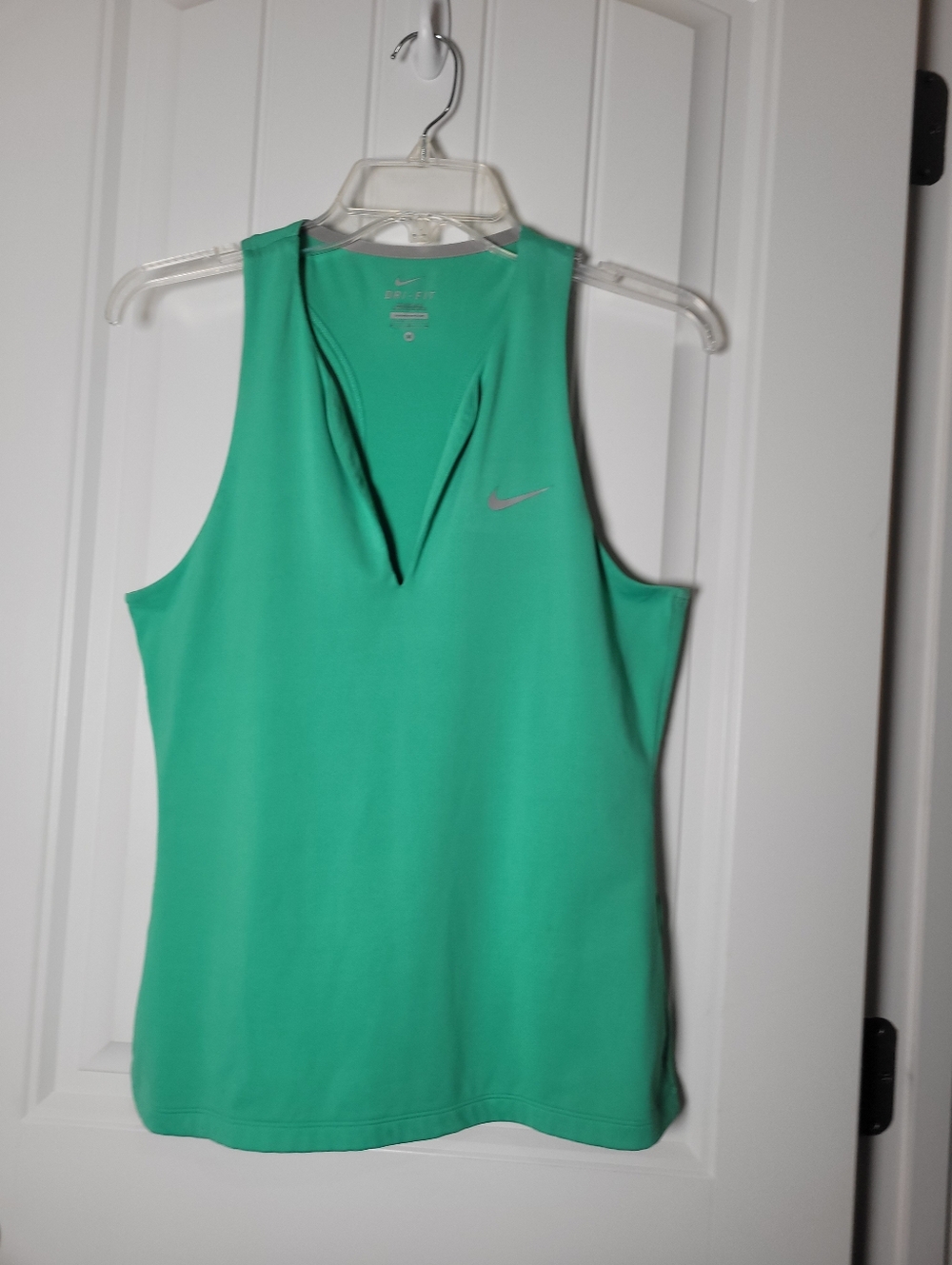 Nike Women's Bright Teal V-Neck Golf Athletic Tank.  Size M